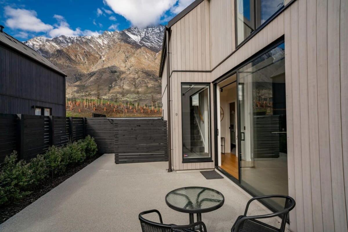 Nestled Below The Remarkables Queenstown Bagian luar foto
