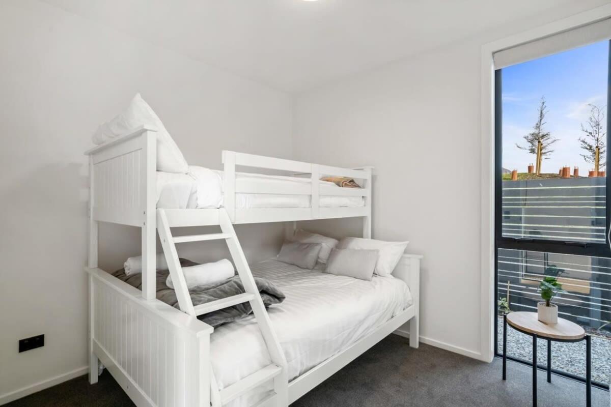 Nestled Below The Remarkables Queenstown Bagian luar foto